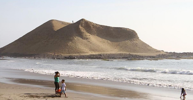 Playa La Isla Barranca - Verano en las playa de Lima